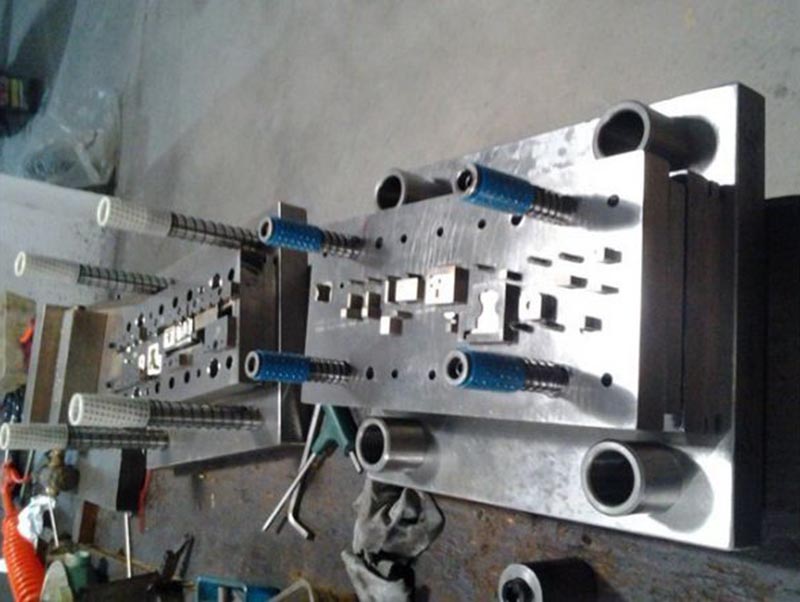 长子模具制造-12