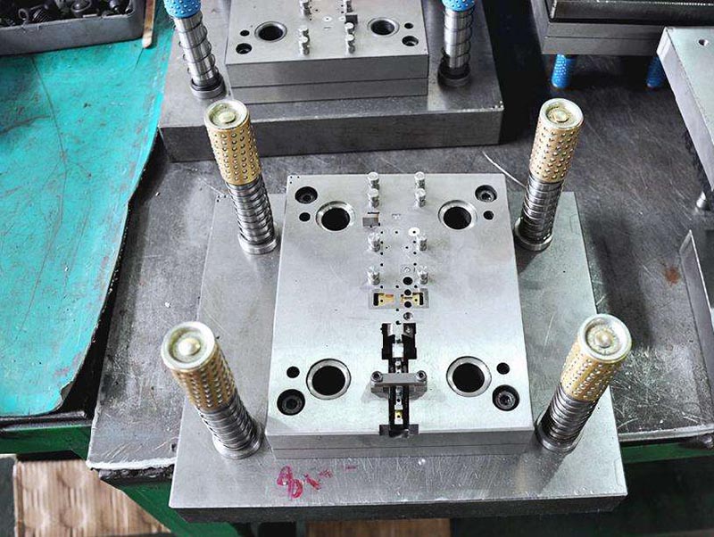 长子模具制造-01